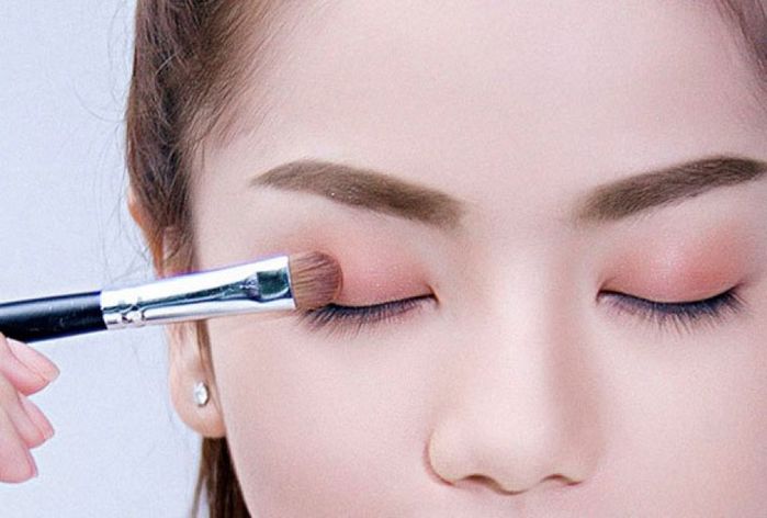 Bày cho nàng độc chiêu cận 14 độ vẫn có đôi mắt long lanh, xuất thần