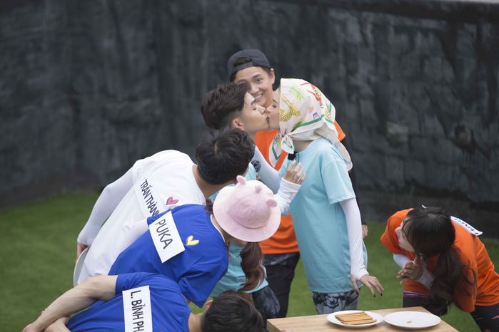 Bộ 3 Cô Thắm Về Làng Sam-Jun-Puka gặp lại trên Running Man