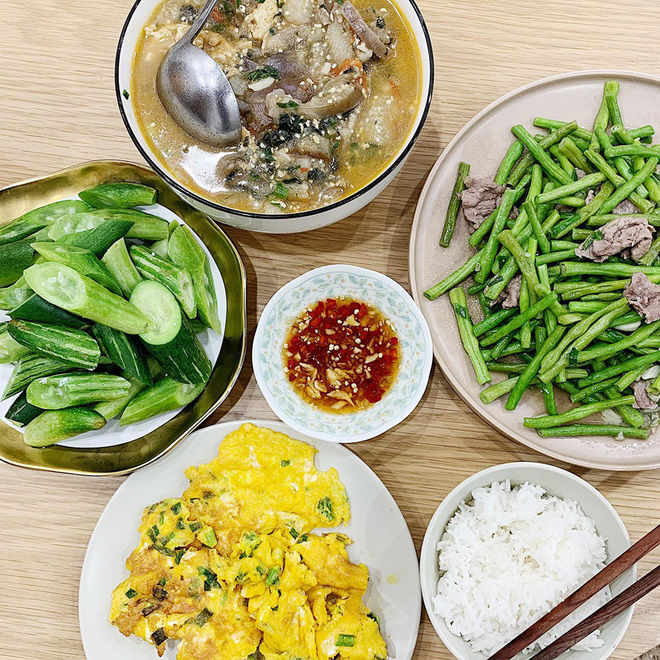 Bộ tứ vợ nhà người ta: Xinh đẹp, tài năng lại đam mê bếp núc