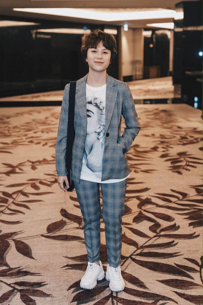 Chẳng cần váy vóc, mỹ nhân Việt chuộng menswear đầy cá tính