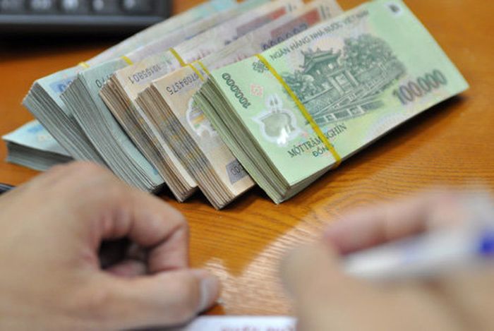 Chàng rể của năm: Trộm tiền của mẹ ruột cho mẹ vợ