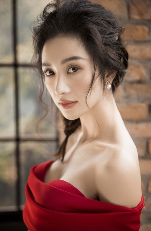 Chào Jun Vũ tuổi 24: Từ hình ảnh ngọc nữ đến với vẻ đẹp sexy