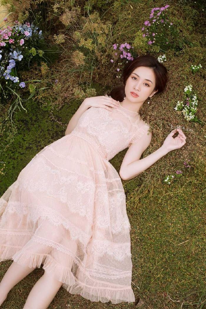 Chào Jun Vũ tuổi 24: Từ hình ảnh ngọc nữ đến với vẻ đẹp sexy