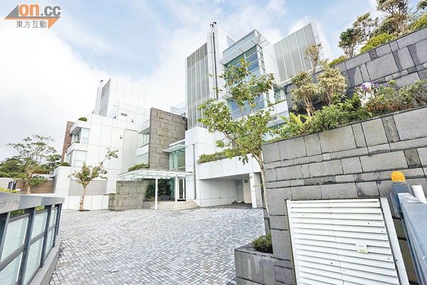 Châu Tinh Trì: Nhân vật kiệt xuất của Cbiz bị chê hết thời ở tuổi 57