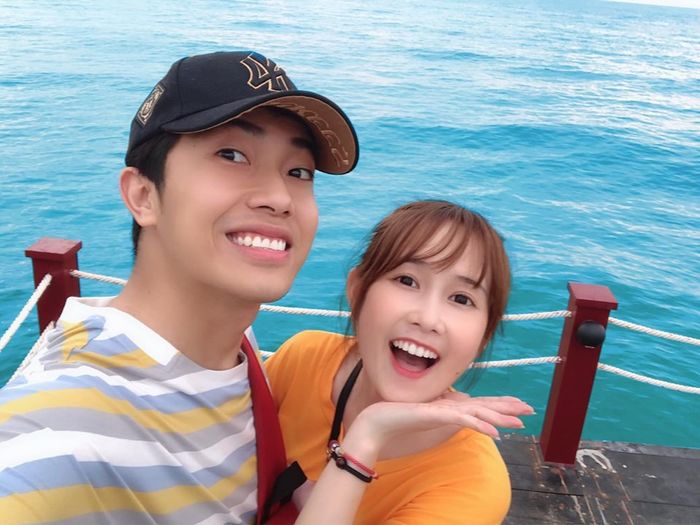 Chuyện tình 2 năm mật ngọt của Cris Phan và Mai Quỳnh Anh