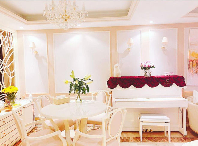 Cơ ngôi hoành tráng trên đất Mỹ của Phạm Hương