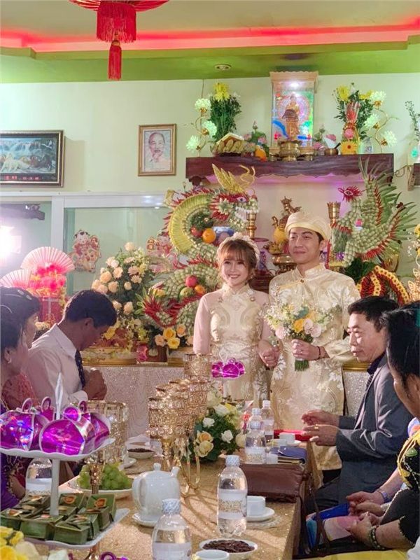 Cris Phan - Mai Quỳnh Anh về chung một nhà sau 2 năm hẹn hò