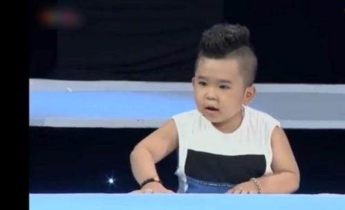 Cuộc sống bình dị của bé Ku Tin một thời làm chao đảo cộng đồng mạng