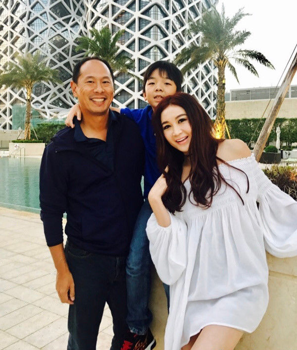 “Đát Kỷ” Ôn Bích Hà khoe ảnh ở Nha Trang: điều fan chú ý lại là body
