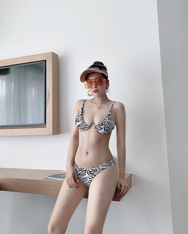 Để có ảnh bikini đẹp, sắc vóc thôi là chưa đủ, bạn cần xài chiêu cơ!