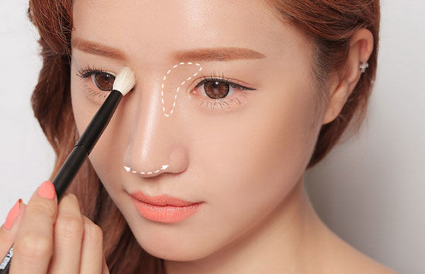 Để sở hữu một đôi chân mày đẹp, tưởng dễ mà khó