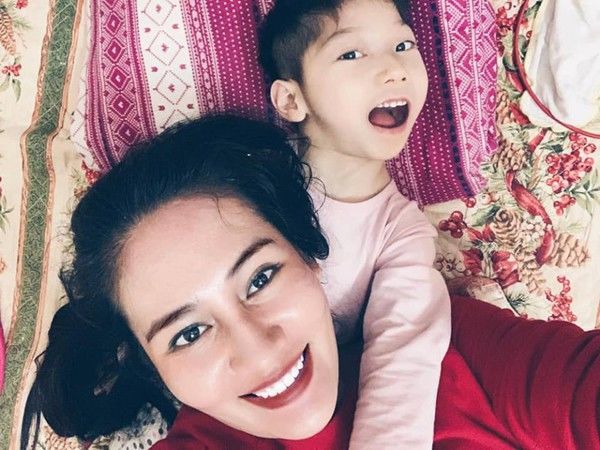 Đời lắm truân chuyên của dàn diễn viên phụ Về nhà đi con