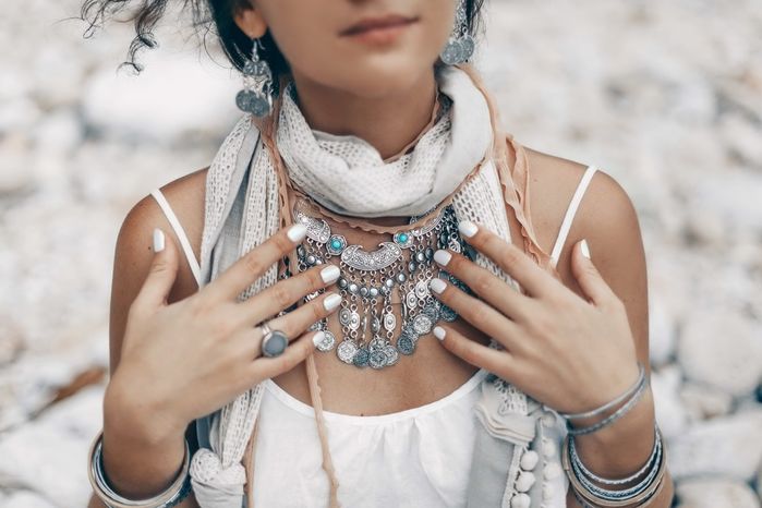 Gợi ý cho nàng cách mặc đồ bớt diêm dúa