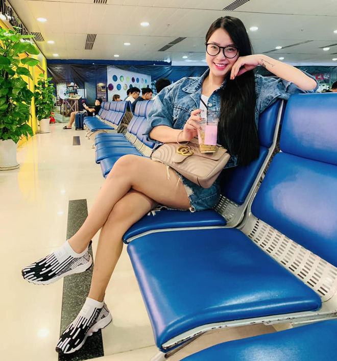 Hải Băng lấy lại vóc dáng nhanh chóng sau khi sinh 3 con liên tiếp