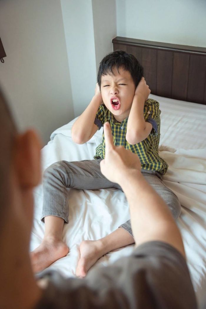 Hoàng Bách chia sẻ cách dạy khi con gái hỗn với mẹ