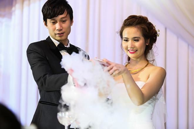 Chỉ 1 tháng Vbiz vướng 3 vụ ly hôn ồn ào