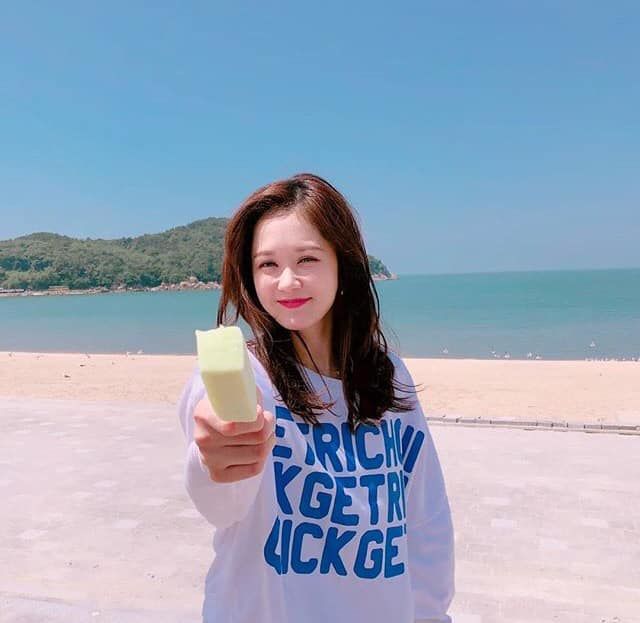 Jang Na Ra gây sốt với nhan sắc tuổi 40 trẻ như 18