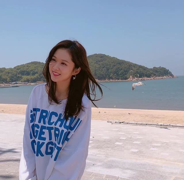 Jang Na Ra gây sốt với nhan sắc tuổi 40 trẻ như 18