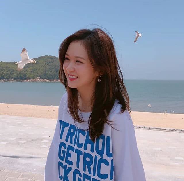 Jang Na Ra gây sốt với nhan sắc tuổi 40 trẻ như 18