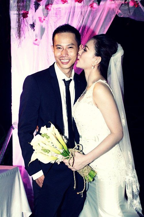 Khi chuyện tình yêu trong showbiz mong manh như gió, 10 – 20 năm gắn
