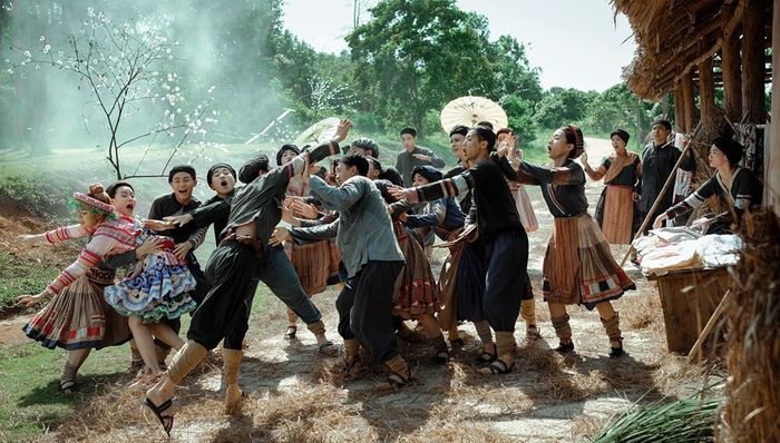 Khi sao Việt là thánh đoán đề thi