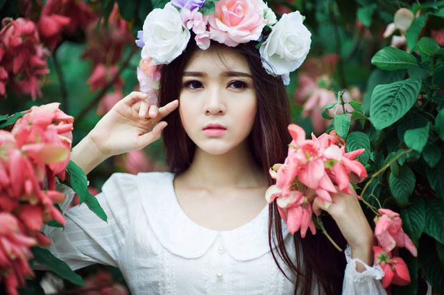 Lilly Luta ở tuổi 27: Từ nàng hot girl búp bê đến mỹ nhân dao kéo