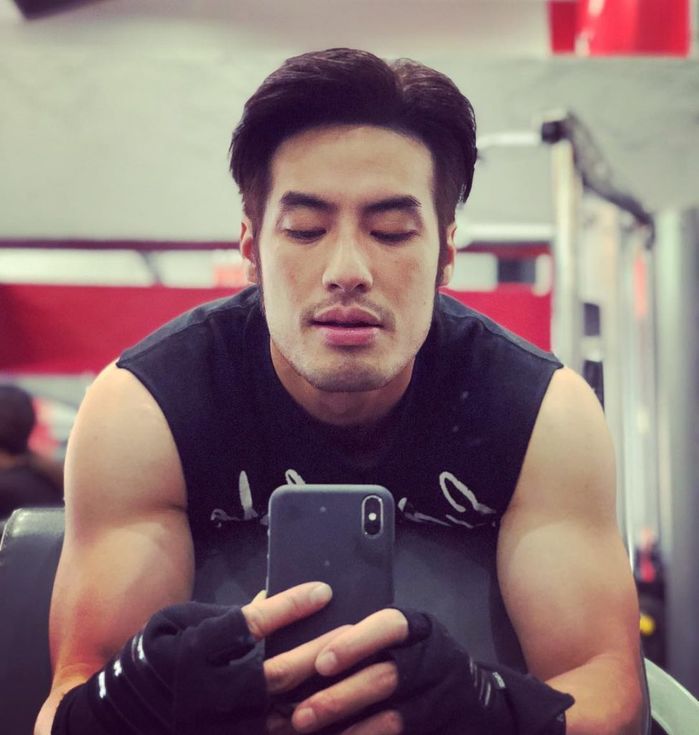 Loạt bác sĩ điển trai màn ảnh Thái khiến fan girl “gào thét” vì độ quy