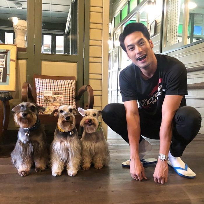 Loạt bác sĩ điển trai màn ảnh Thái khiến fan girl “gào thét” vì độ quy