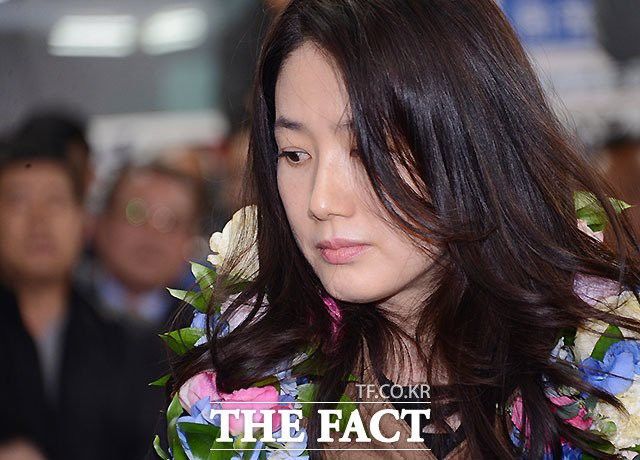 Mẹ một con Kim Tae Hee đè bẹp loạt mỹ nhân, dẫn đầu top 10 gương mặt