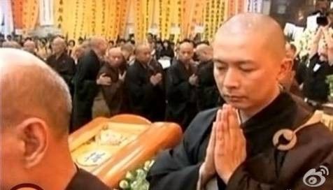 Mỹ nam “Tiếu ngạo giang hồ”: Từ ăn chơi khét tiếng đến quy y cửa phật
