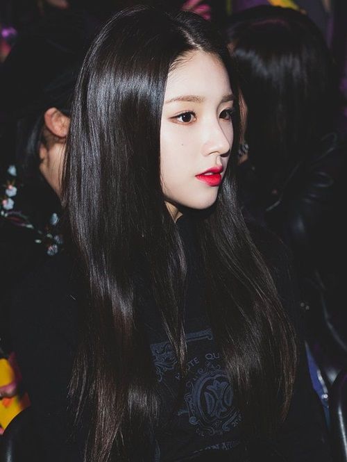 Netizen bình chọn top idol nữ có sống mũi đẹp nhất Kpop