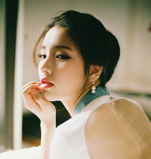 Netizen bình chọn top idol nữ có sống mũi đẹp nhất Kpop