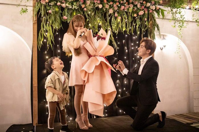 Nhan sắc của bạn trai Thu Thủy khác một trời một vực với hiện tại