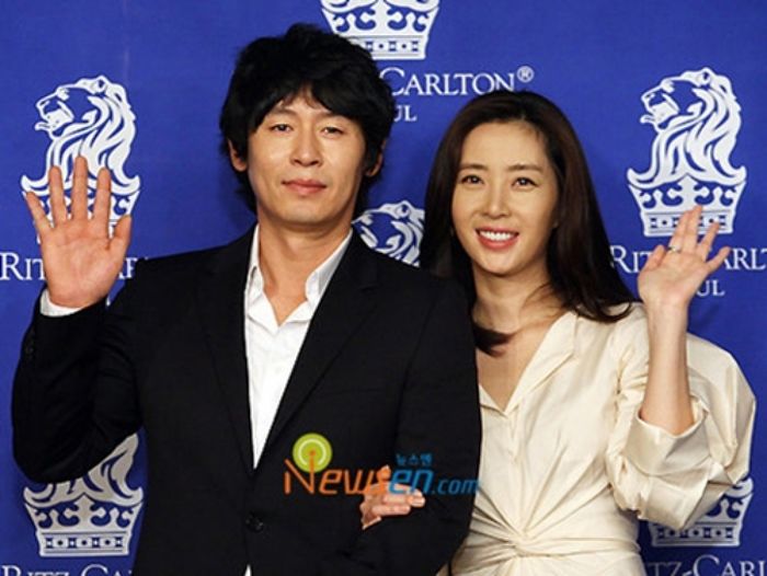 Nhan sắc mặn mà ở tuổi 46 của Song Yoon Ah
