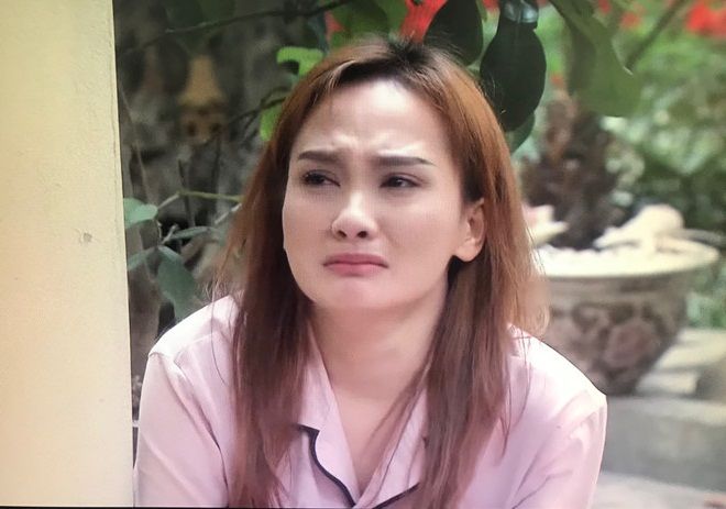 Nhìn cặp Thư – Vũ trong Về Nhà Đi Con: Ngưng ảo tưởng mới hạnh phúc