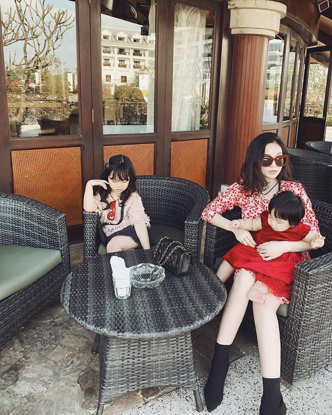 Nhóc tỳ nhà sao Việt càng lớn càng xinh, bé nhà nào cũng có tố chất mỹ