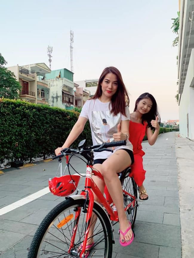 Nhóc tỳ nhà sao Việt càng lớn càng xinh, bé nhà nào cũng có tố chất mỹ