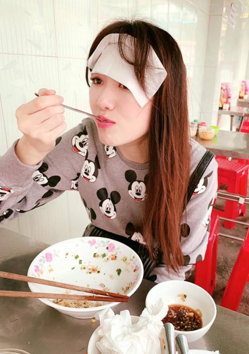 Những lần vạch mặt bạn đời trên sóng của Trấn Thành - Hari Won