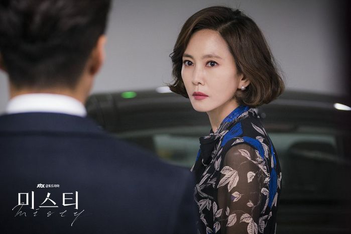 Nữ hoàng quảng cáo Kim Nam Joo bị nghi ngờ trục trặc với chồng