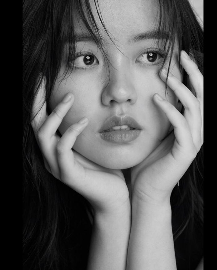 Ở tuổi 20 Kim So Hyun trưởng thành từ nhan sắc đến diễn xuất