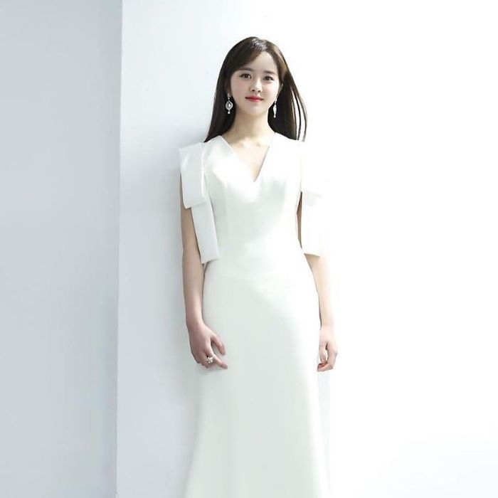 Ở tuổi 20 Kim So Hyun trưởng thành từ nhan sắc đến diễn xuất