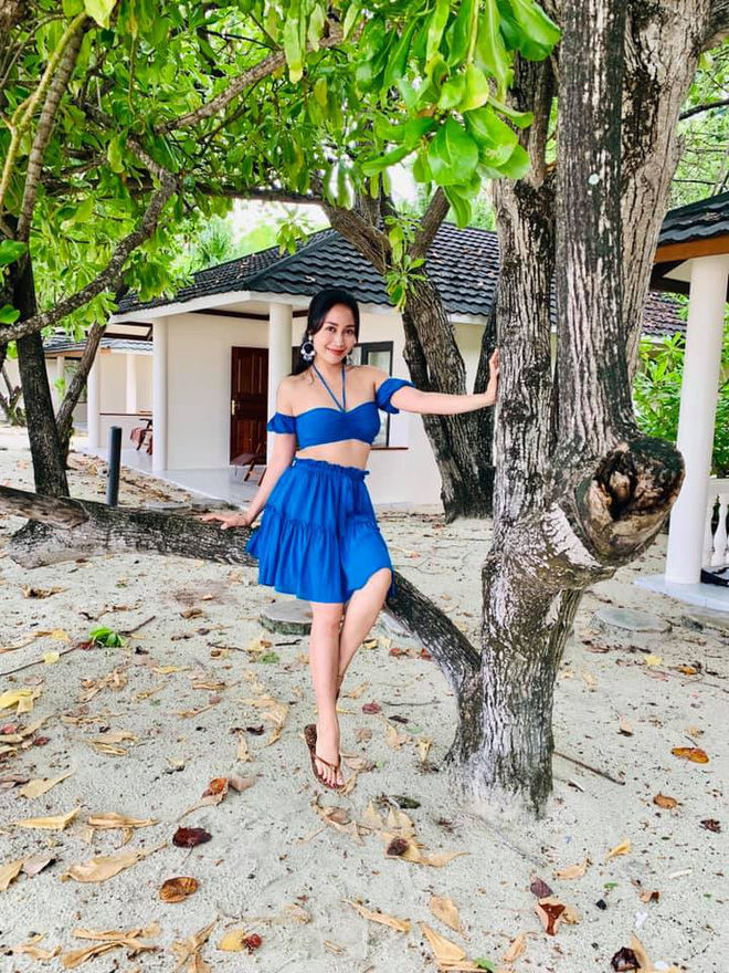 Ốc Thanh Vân vẫn gây kinh ngạc khi thực hiện các động tác yoga khó