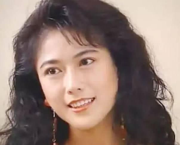 Qua Vỹ Như: Hai lần gả vào hào môn đều kết thúc bẽ bàng