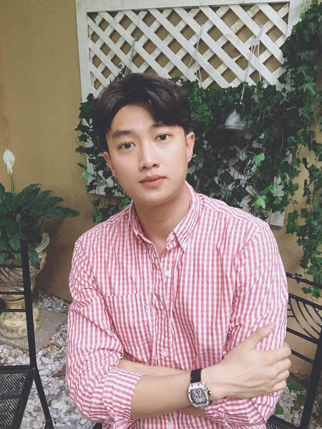 Quốc Trường giàu kếch xù ngoài đời nhưng lại bị nghi xài hàng fake