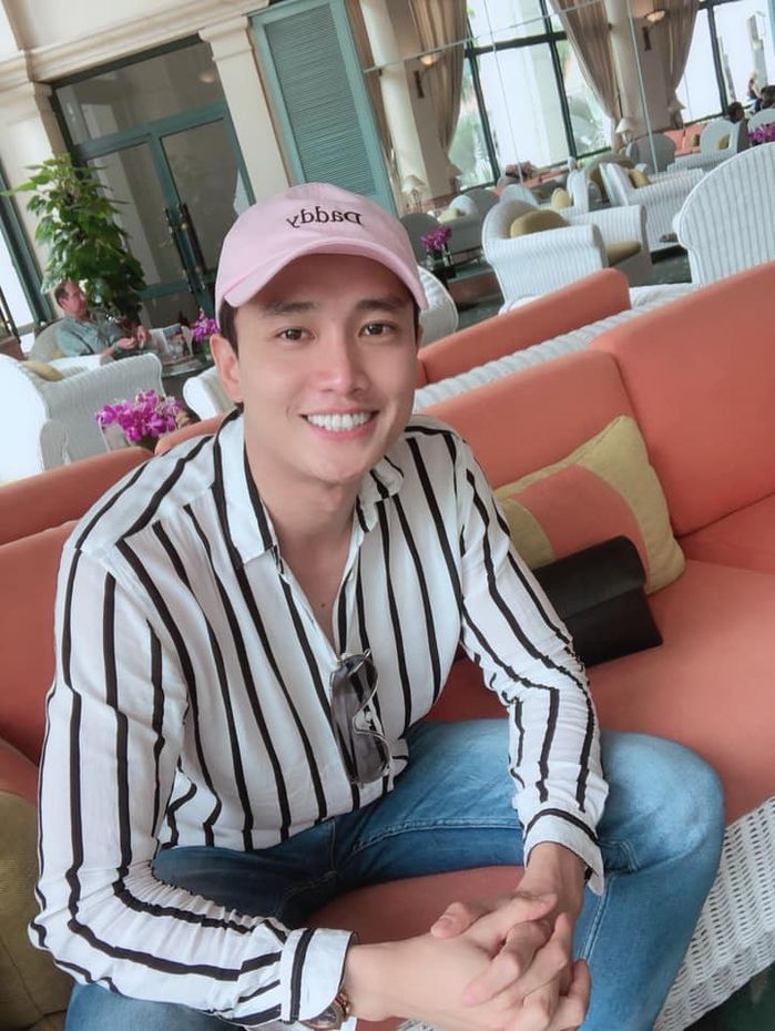 Quốc Trường Về Nhà Đi Con đích thị là pink boy mới nổi của Vbiz