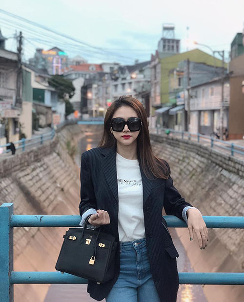 Ảnh hot sao Việt: BB Trần vừa đi nâng ngực là thật hay đùa?
