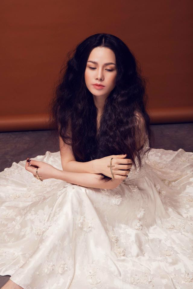 Sao nữ Vbiz hậu ly hôn: Người làm mẹ đơn thân, người tìm bến đỗ mới