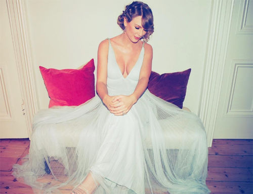 Taylor Swift: Không chỉ sự nghiệp thăng hạng mà vòng 1 cũng vậy