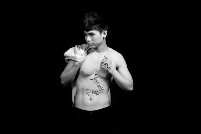 Thân hình vạm vỡ của dàn mỹ nam phòng gym cực phẩm Vbiz