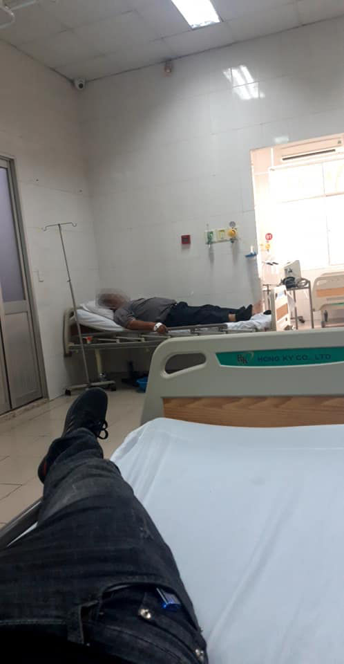 Thanh niên đòi nợ có tâm, gặp người nợ tiền bị nạn liền đưa vào viện